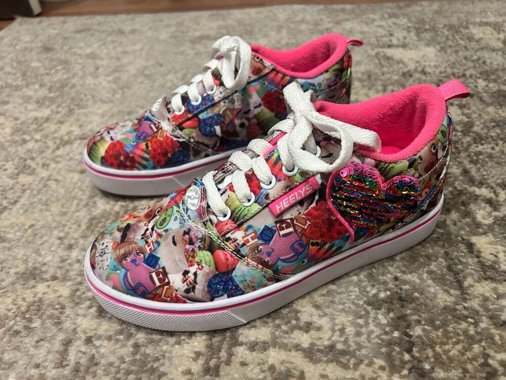 Heelys Pro 20 Prints Skate Shoes Multi-Color Heart Sequins Youth Size 4